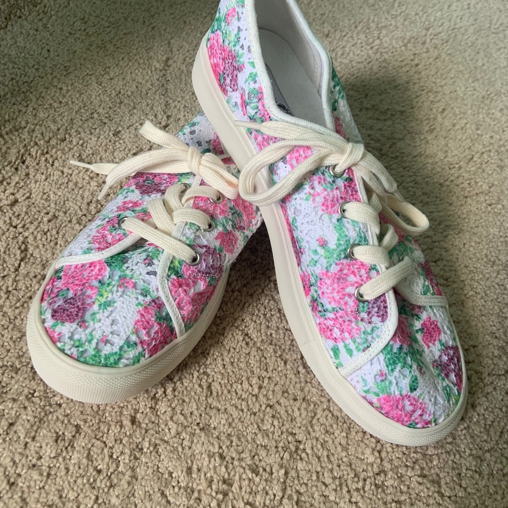 Very G - floral lace sneakers